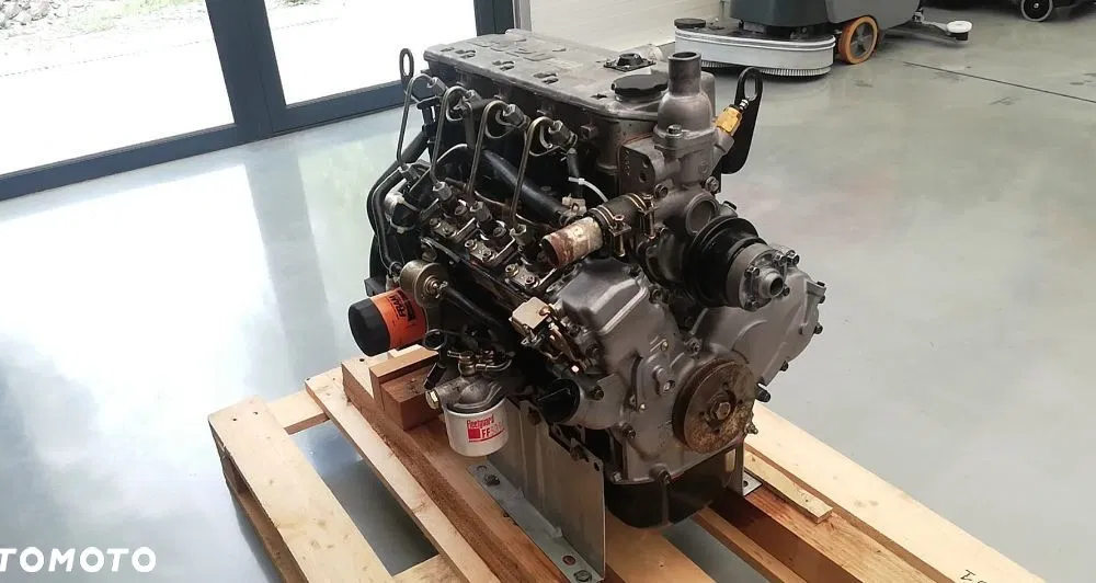 Дизельный двигатель внутреннего сгорания ISUZU 4LE1