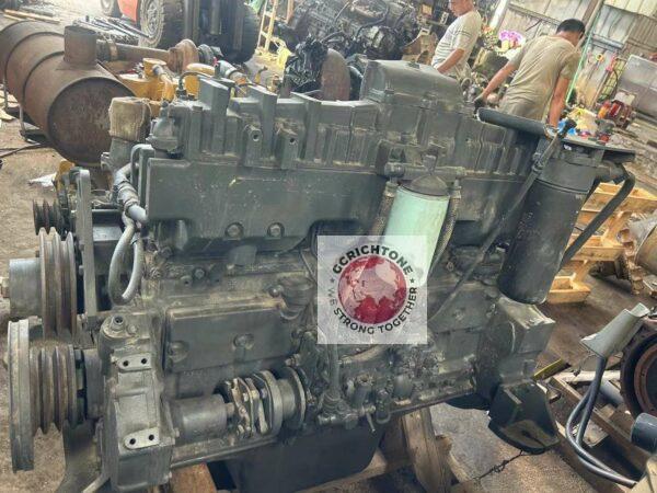 Дизельный двигатель внутреннего сгорания ДВС Komatsu 6D125-2