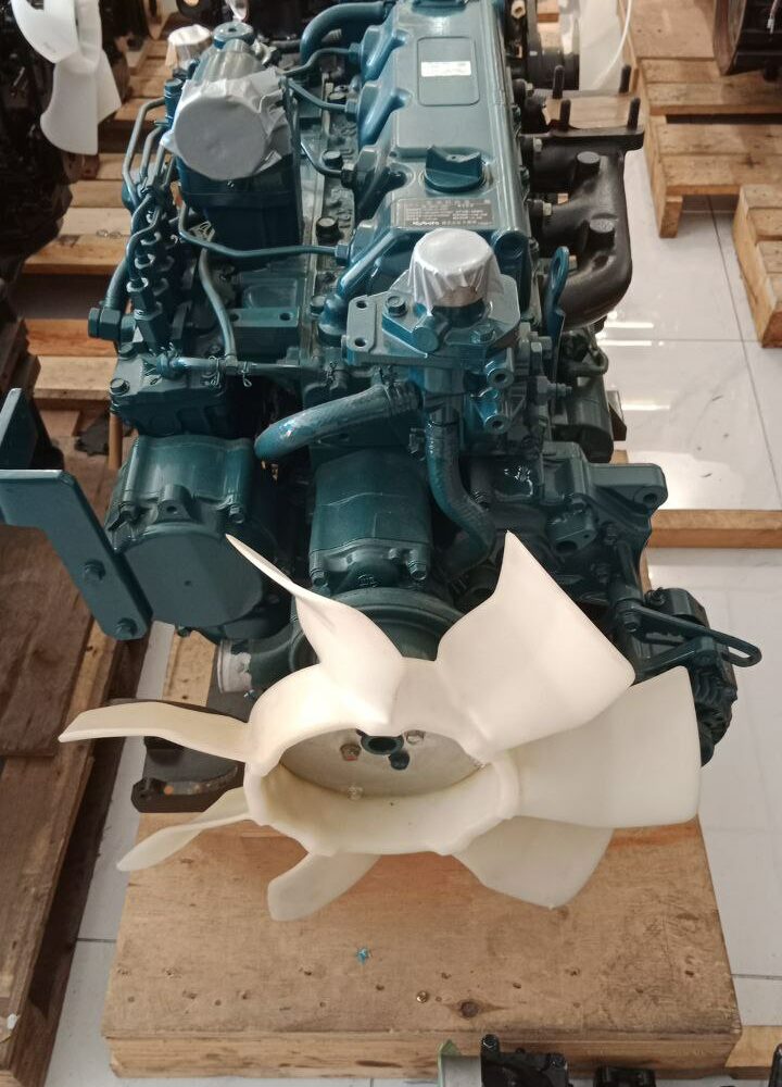 Дизельный двигатель Kubota V3300-DI-ES02